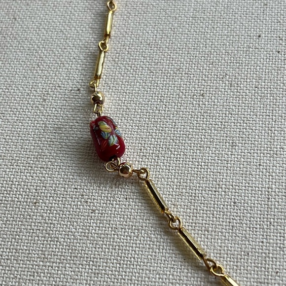 Elegant Gold and Red Beaded Necklace - Picture 2 of 5